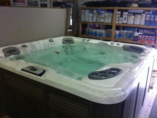 The Sundance Hot Tub in the Honey Spas showroom