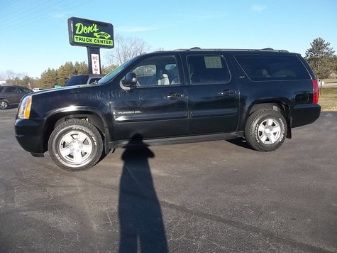 2007 GMC YUKON 4X4 8 PASSENGER