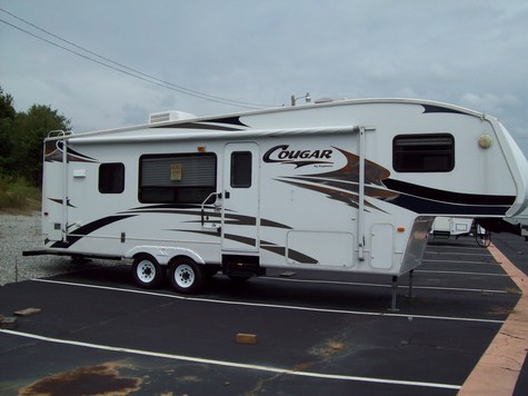 2006 5th Wh Cougar 30'