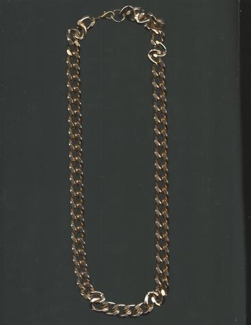 Bright, gold-plated 18 inch big loop chain necklace.