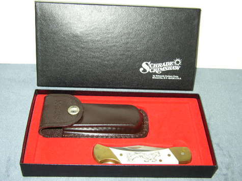 1980s Schrade Scrimshaw Knives - Lock Back
