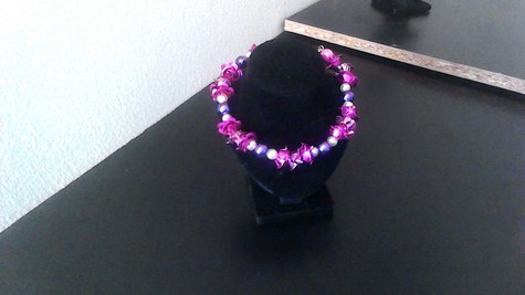 Purple, White, Pink Frosted (faux) Pearls with Magenta Flowers beaded silver-plated clasp bracelet. STYLISH & LIGHTWEIGHT!