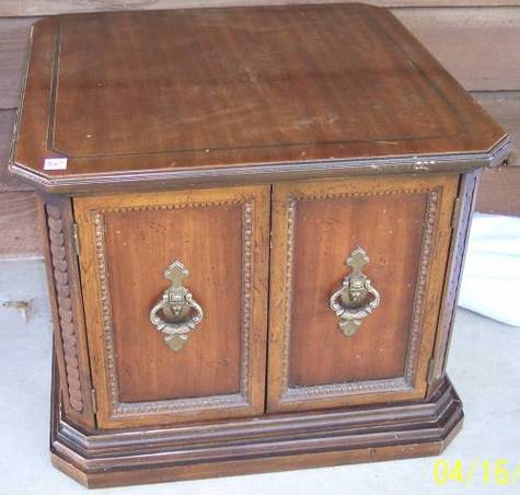 Wooden end table with hidden storage