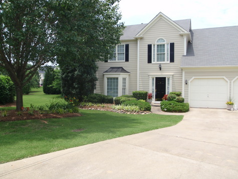 Welcome Home! Cement Siding on 4 sides; Culdesac lot! Swim / Tennis N'hood!