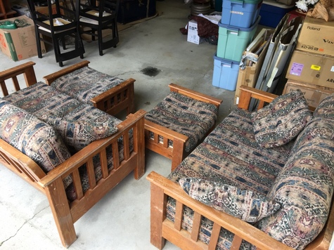 couch set w ottomans