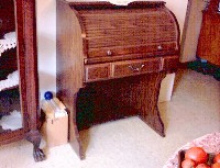 roll-top desk