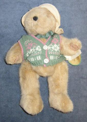 Honeysuckle Hollow Bear - Fuzzy