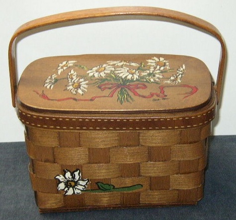 Vintage 70's Caro Nan Wooden Basket Purse - Daisies