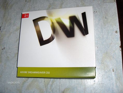 Adobe Dreamweaver CS5 Retail Box
