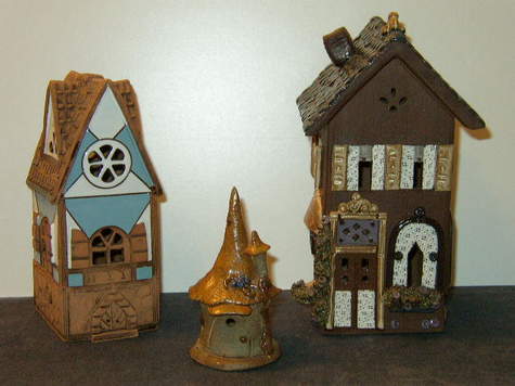 Pottery Cottage / Houses