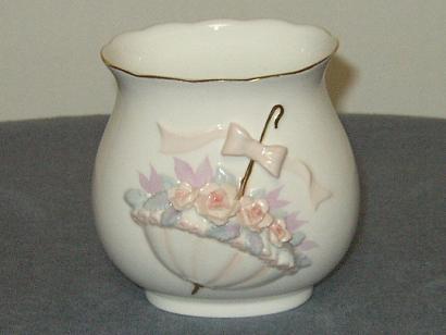 Enesco Vase