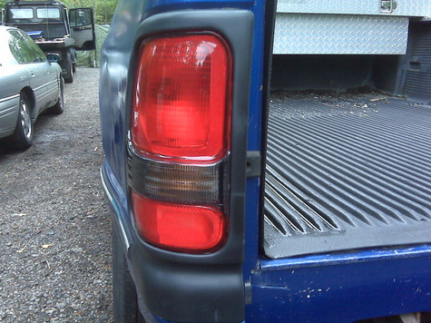 1996 Dodge Ram tail light LR