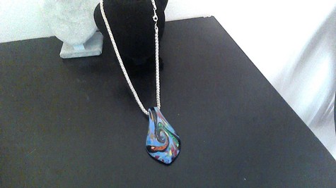 Welcome Autumn & It's Beautiful Colors with this colorful 12-inch Pendant Clasp Necklace. HANDCRAFTED LOOK.