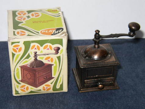 Play Me Coffee Mill Pencil Shapener w/Box