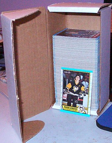Box full of cards, Lemieux