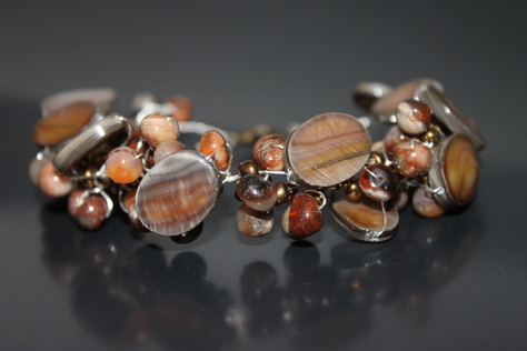 mother-of-pearl-carnelian-shell-beads-nontarnish-silver-wire